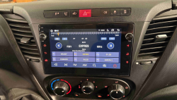 Android radio Iveco Daily 2013-2022 - CarPlay