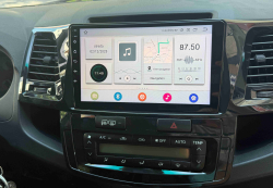 Android r�dio s navigaciou Toyota Hilux