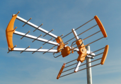 DVB-T2 antena   TECATEL  Mandarine  Triple LTE - 15dB