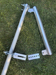 Konzola 60 cm s n�klonom na WIFI ant�nu