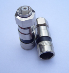 Kompresny konektor RG 11