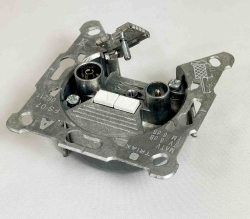 Priebe�n� z�suvka Triax FS07 