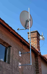 Konzola vikierov� na stenu