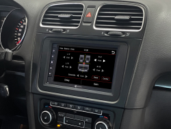 7-palcov� univerz�lne dvojdinov� autor�dio s Androidom